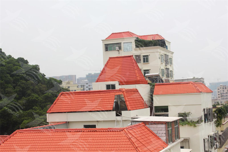 合成樹(shù)脂瓦 vs. 鐵皮瓦：哪種更適合您的建筑？